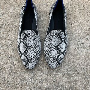 Rothy’s Women’s Black & White Snake-Print Knit Loafers